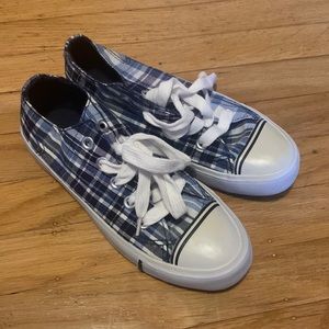 Plaid shoes